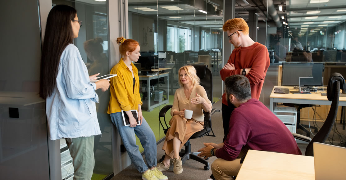 Galia Business Puerto - ¿Cómo pueden los líderes ajustarse a estos nuevos entornos de trabajo o coworking y qué cambios deben hacer en su forma de liderar?